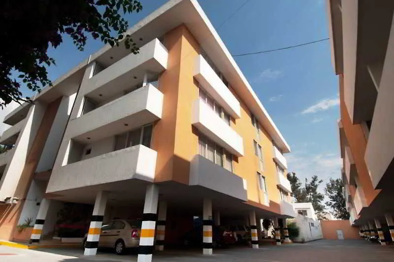 Suites Futura Guadalajara Apartahotel
