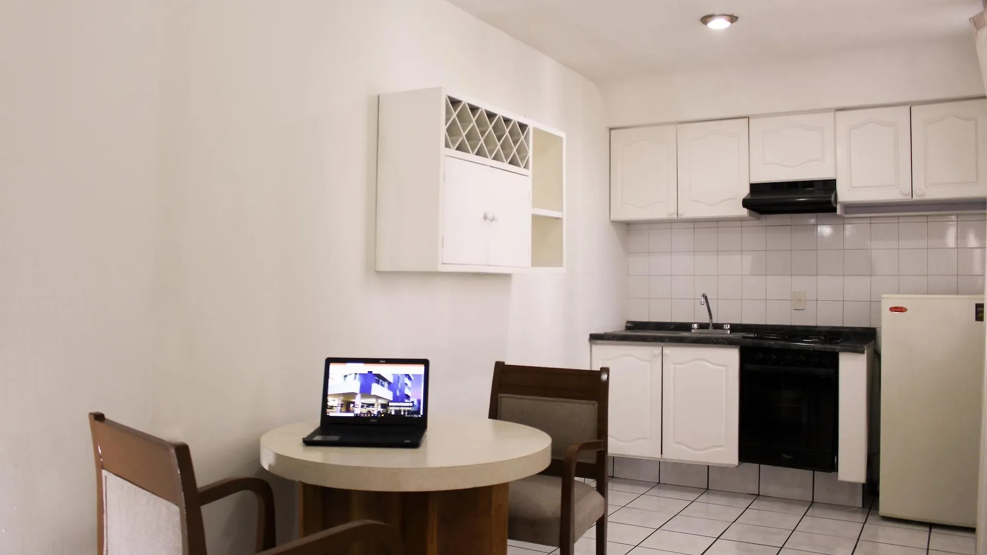 Aparthotel Suites Futura Guadalajara